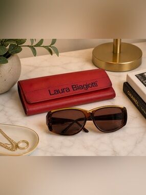 Vintage Laura Biagiotti Sunglasses | Brown Marble Frame | Gold Accent Sunnies